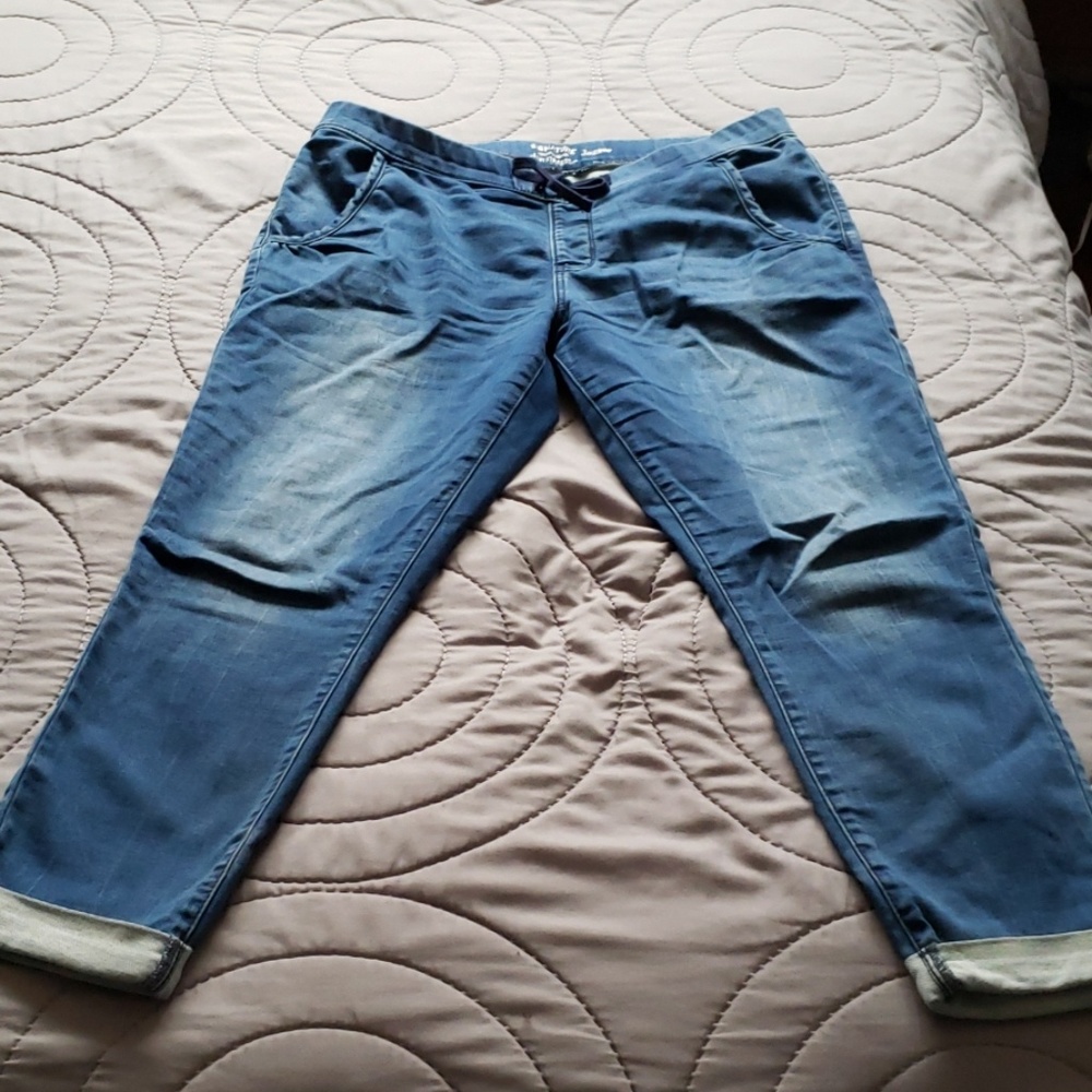 Levi Strauss Signature pants.